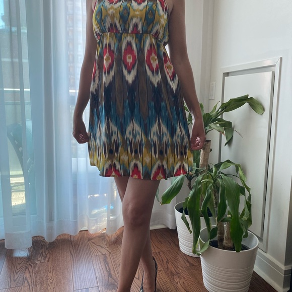 Sexy Vivid Colours Summer Dress With Shoulder Straps Size Small - Picture 1 of 9